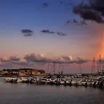 Hotel Aqua Marina Residences *