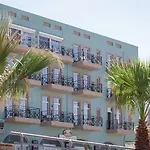 Aqua Marina Residences Hotel