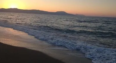 Aqua Marina Residences Hotel *